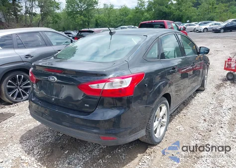 2014 Ford Focus Se z USA, uszkodzony, nr VIN 1FADP3F28EL448392